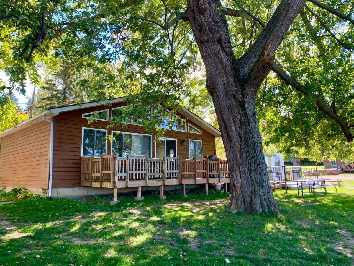 Merland Park Cottages And Motel Picton Exterior foto