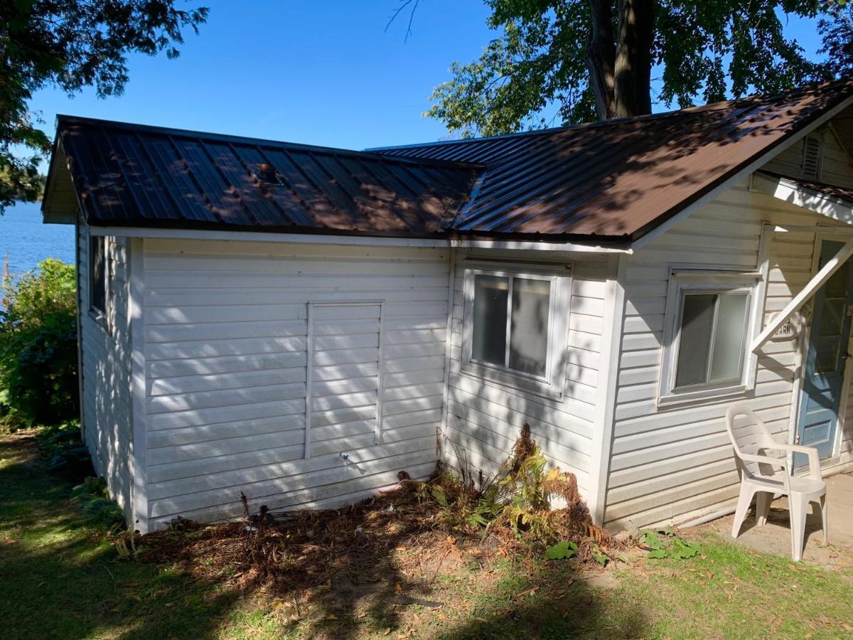 Merland Park Cottages And Motel Picton Exterior foto